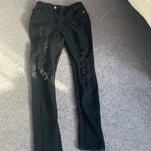 Trendy ripped skinny jeans